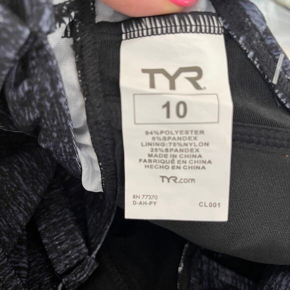 TYR DuraFast Elite Mantra V-Neck Tankini Swim Top - Black Size 10 - $55 - Picture 6 of 6